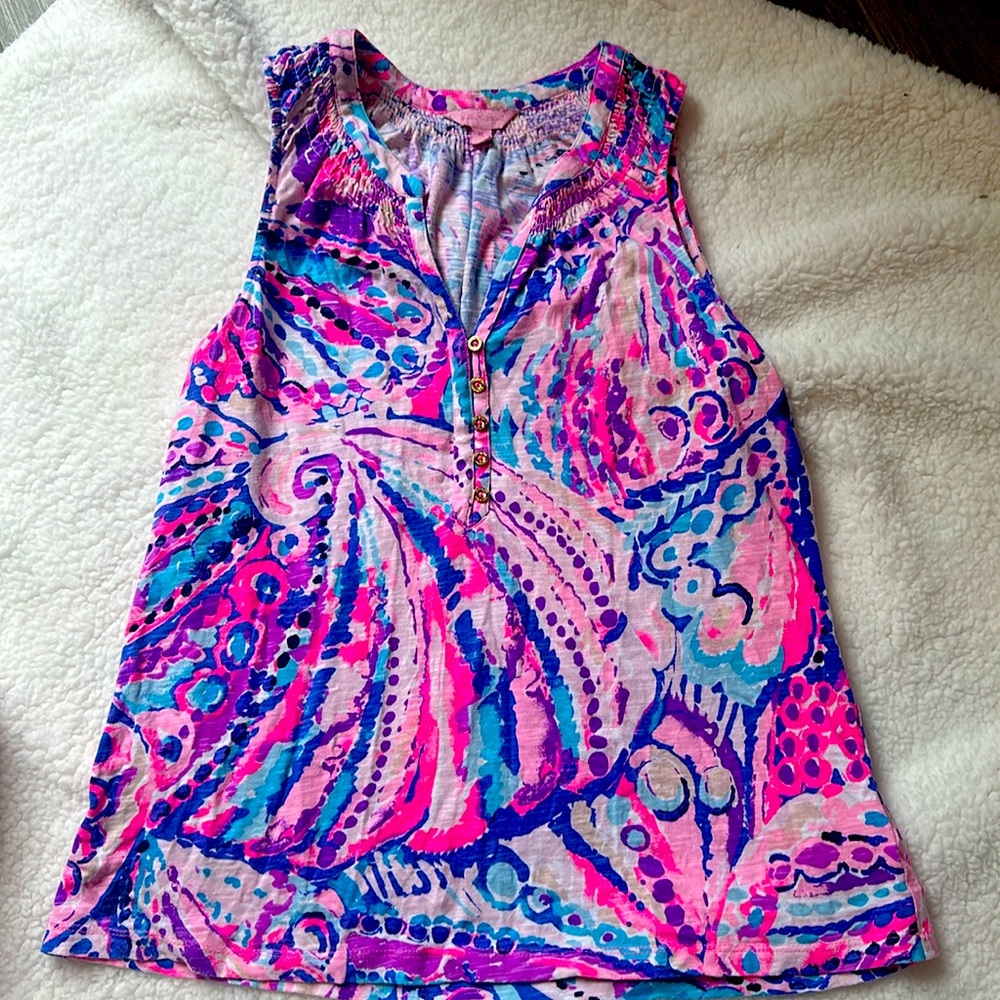Women’s Lilly Pulitzer medium shirt